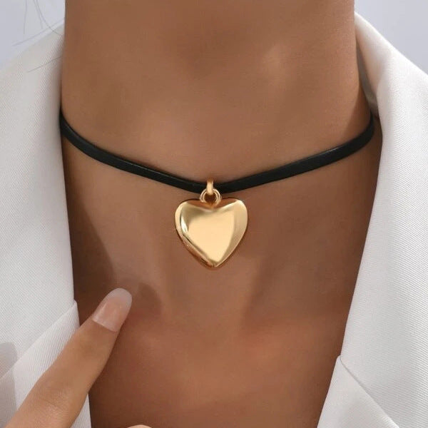 Elegant Hjärt-halsband